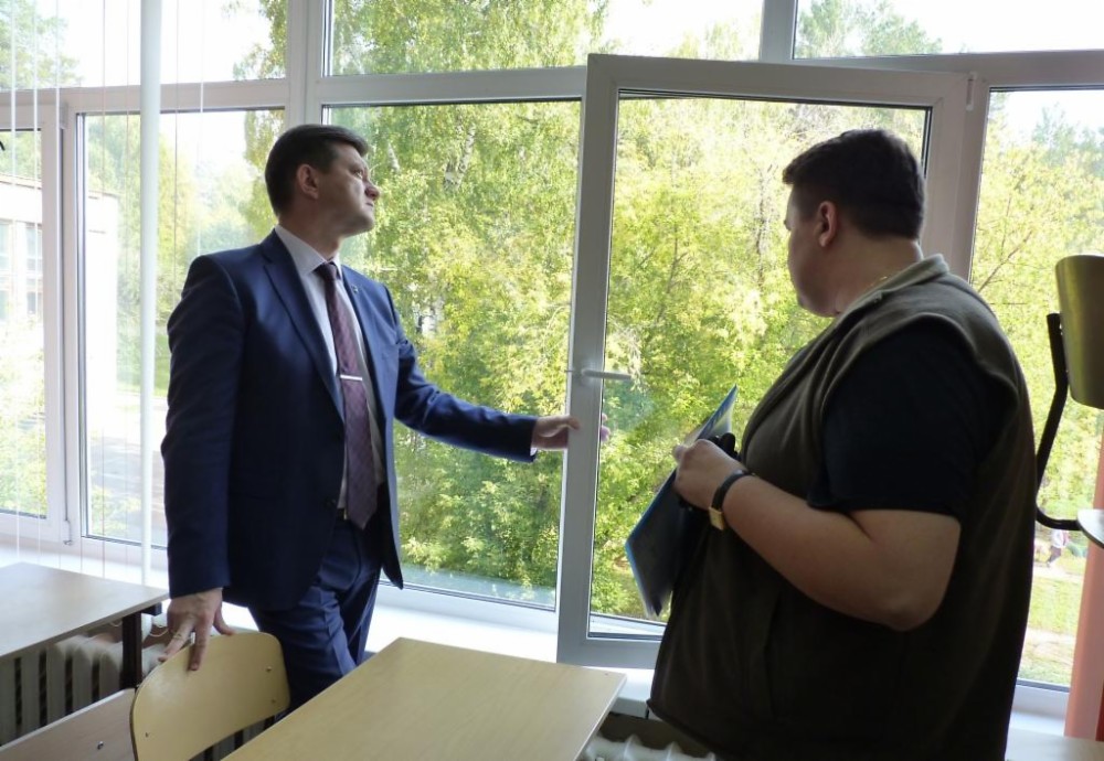 Школа Медведева Фото